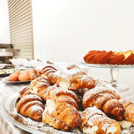 Hotel Ca Vanni Rimini Bagian luar foto