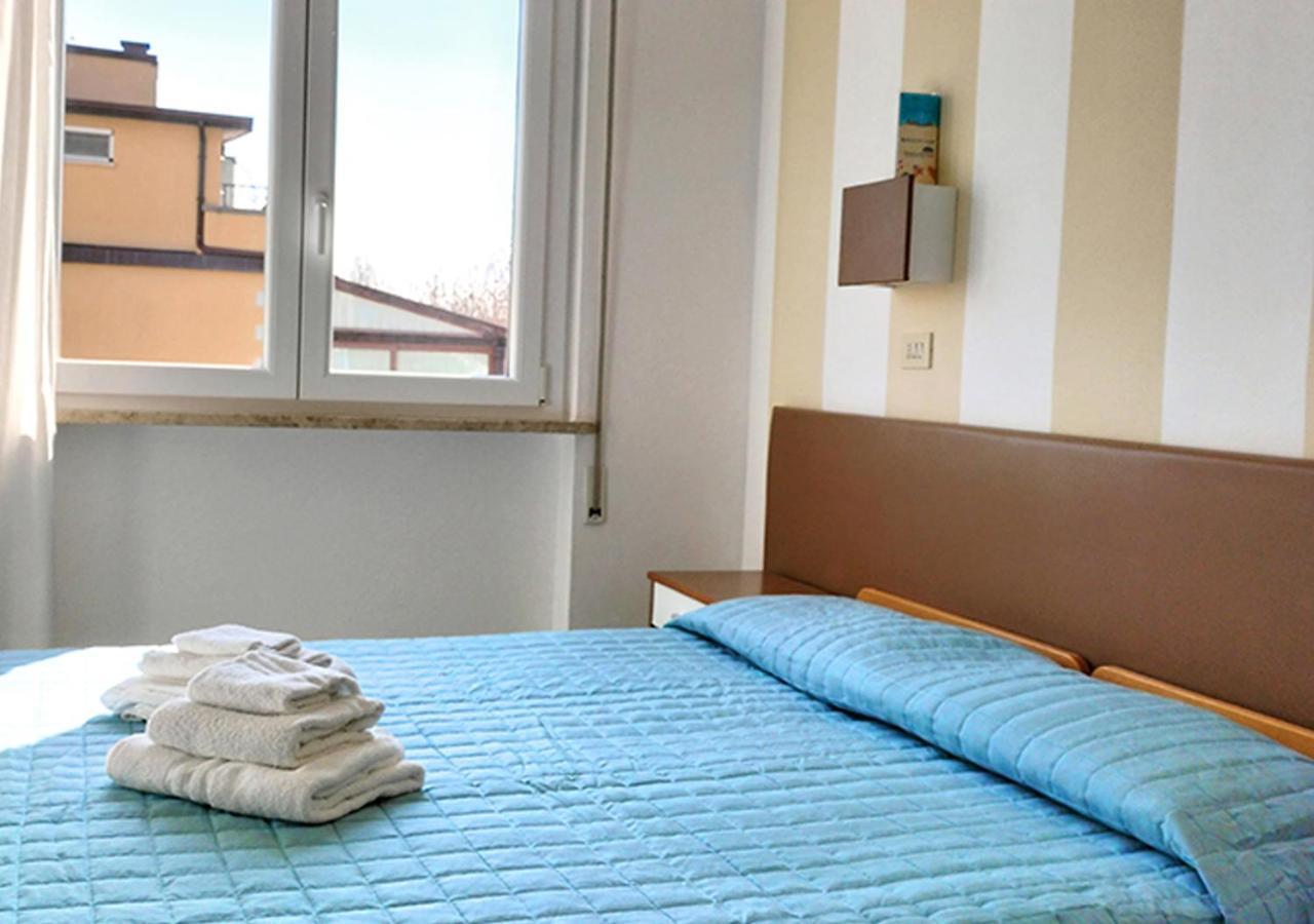 Hotel Ca Vanni Rimini Bagian luar foto