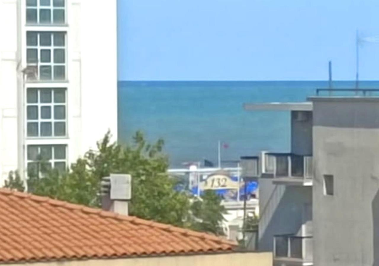 Hotel Ca Vanni Rimini Bagian luar foto