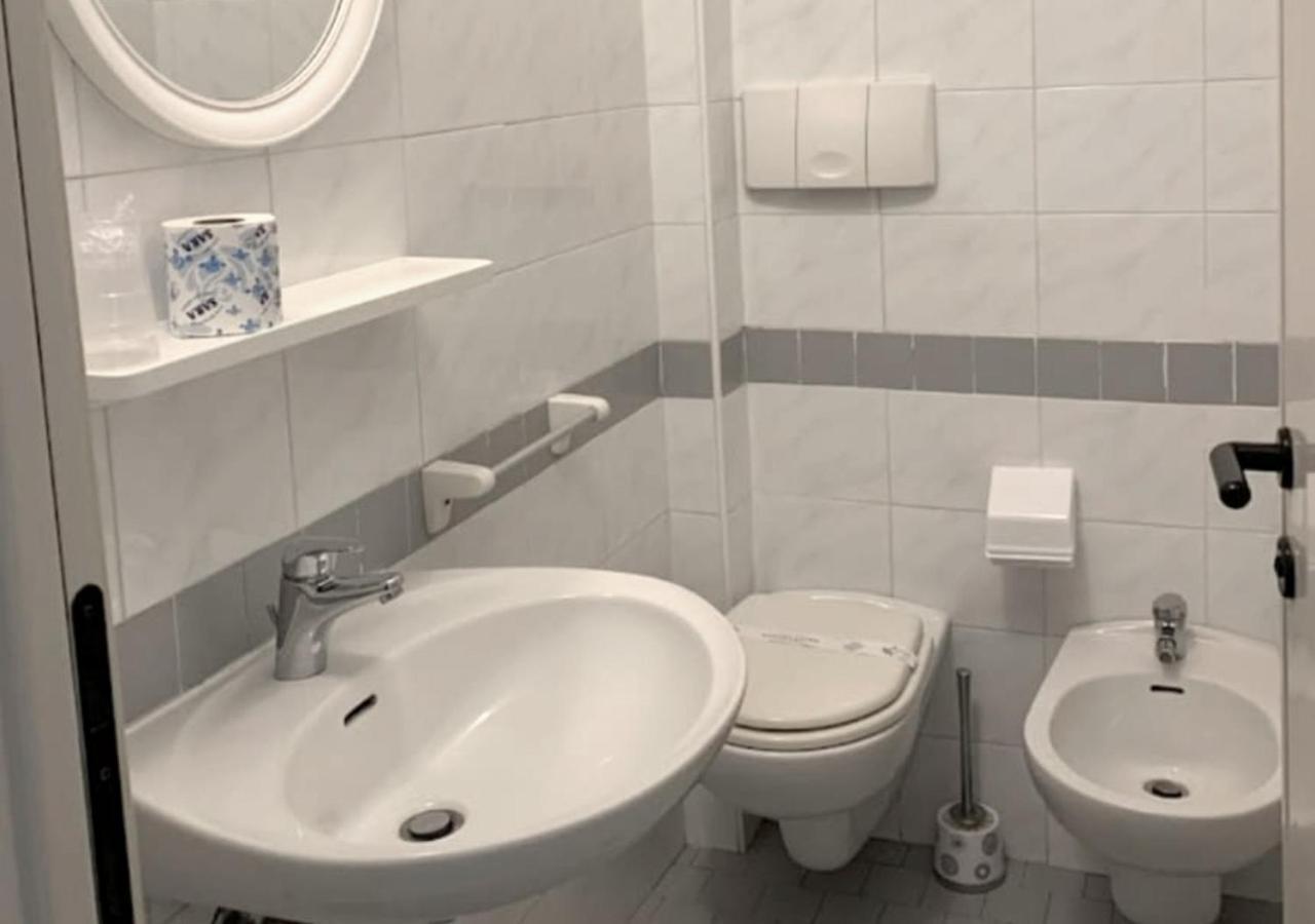 Hotel Ca Vanni Rimini Bagian luar foto
