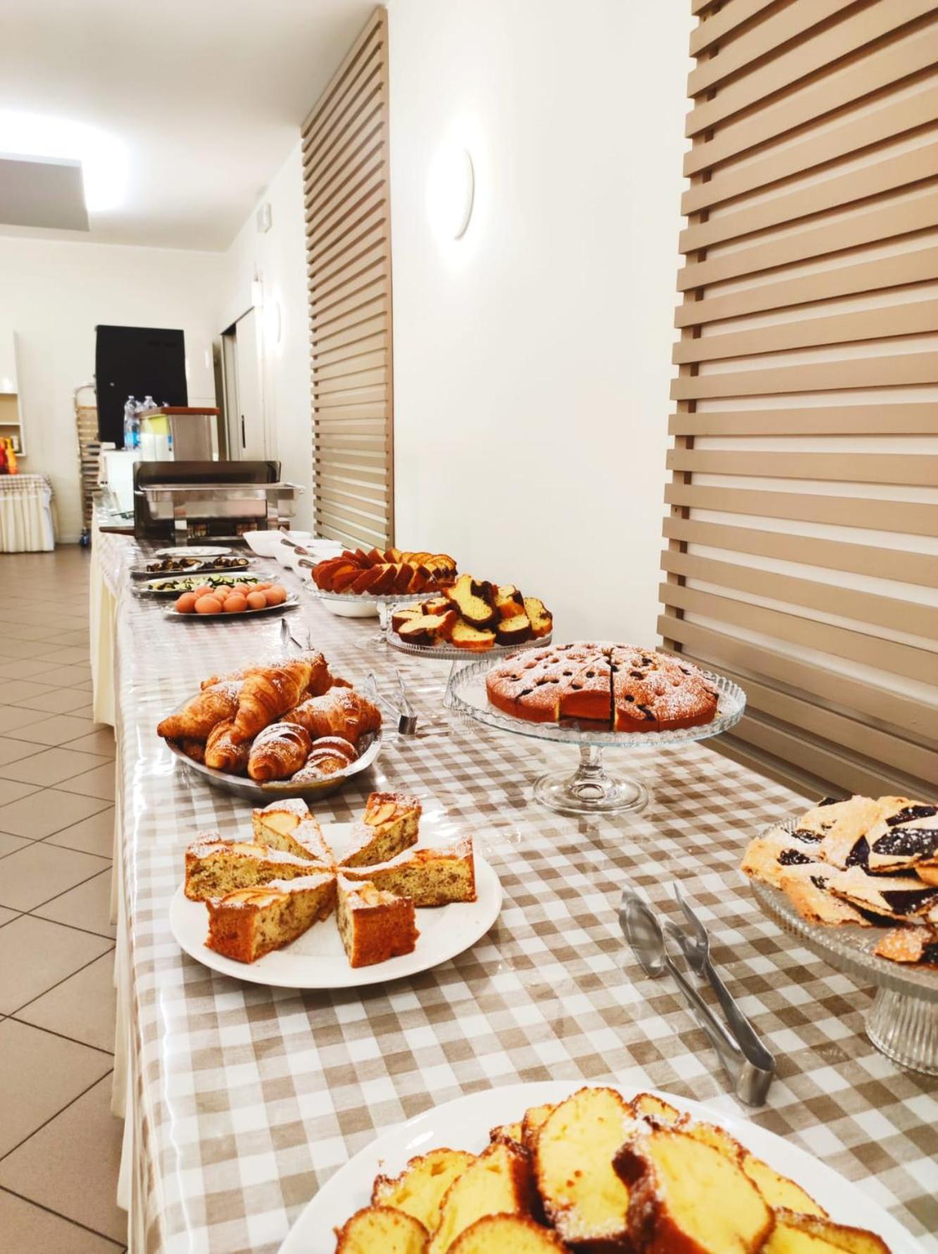 Hotel Ca Vanni Rimini Bagian luar foto